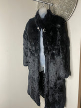 Load image into Gallery viewer, Black long rabbit fur coat (M/L) P2P 22 inches