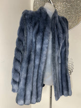 Load image into Gallery viewer, Blue faux fur coat (Small )