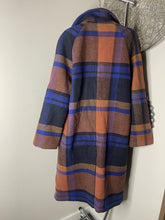 Load image into Gallery viewer, Plaid Coat New (Tagged Medium fits up to large