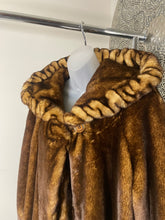 Load image into Gallery viewer, Beautiful Brown /Blonde Mix Mod Acrylic fur Coat (Tagged XL) P2P 25 inches