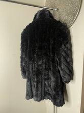 Load image into Gallery viewer, Black soft faux fur ( Fits up to Xl P2P 23