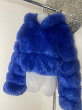 Load image into Gallery viewer, Blue Soft  Faux Fur Coat Tagged 1X P2P 24 inches